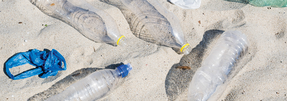 Ocean plastic waste for recycled button manufacturing - Union Button